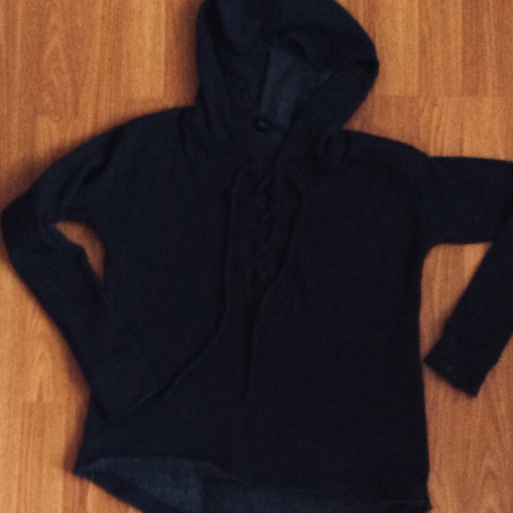 Gray Crossed Pullover